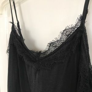 Hollister Lace button back tank